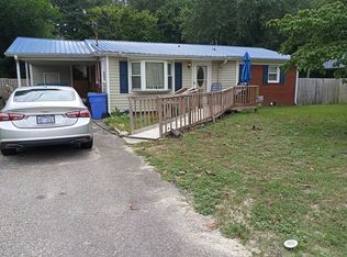 2203 Redstone Dr, Fayetteville, NC 28306