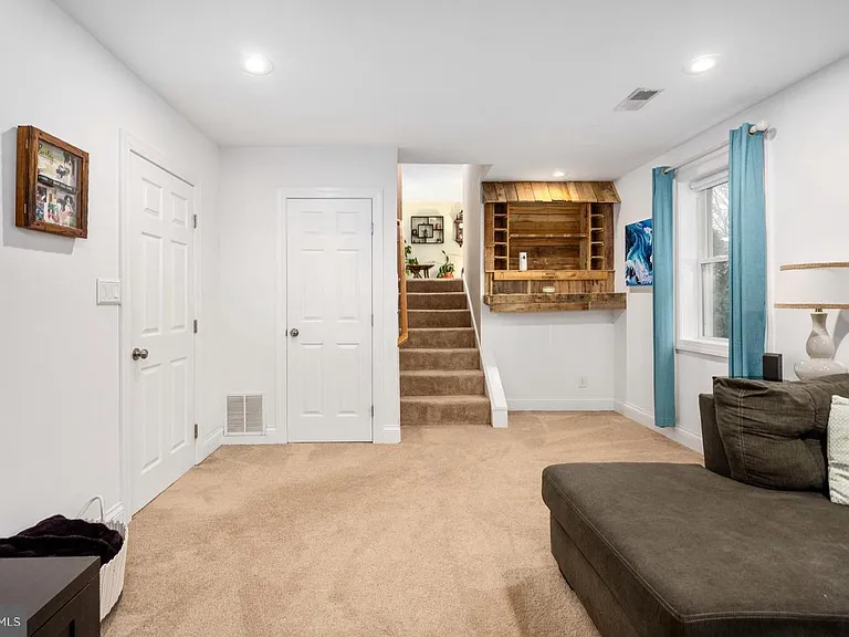 1705 Sherwood Dr — Photo 26