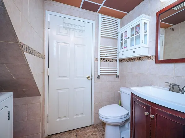 2805 W 28th St, Brooklyn, NY 11224