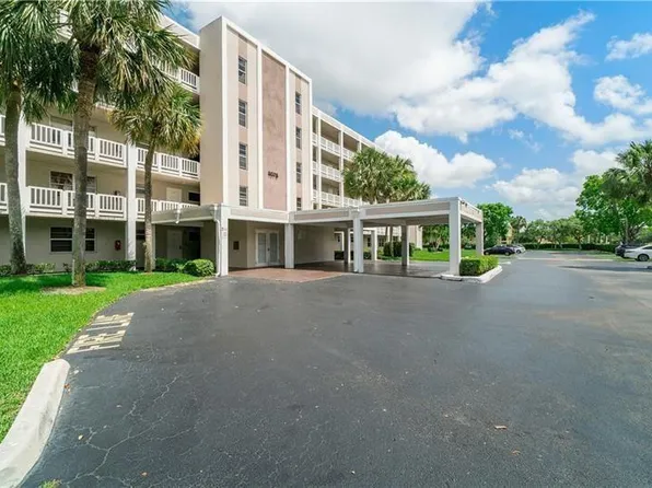 1075 Riverside Dr APT 207, Pompano Beach, FL 33071