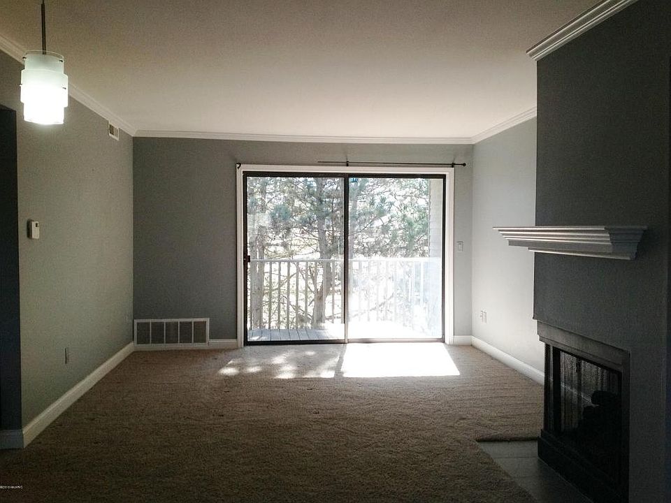 1st image of 3288 Devonwood Hls NE
