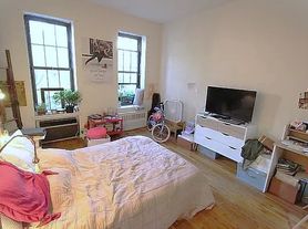 304 E 89th St, New York, NY