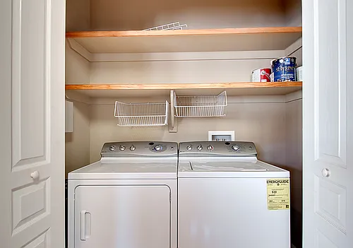 15 Jay St Photo 1