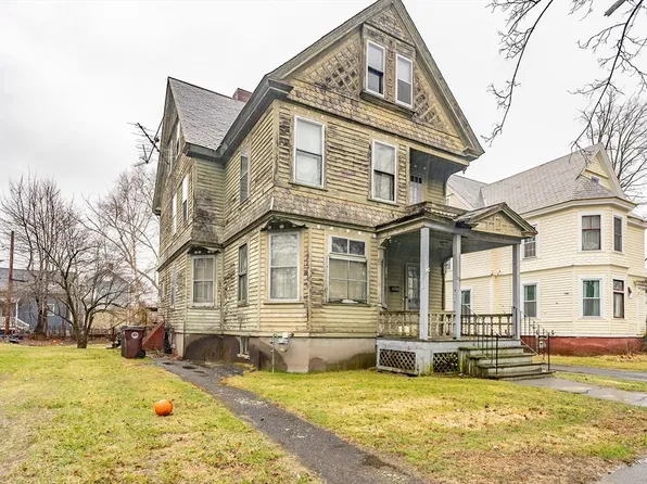 22 Woronoco Ave, Westfield, MA 01085