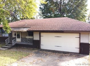 14 W Chestnut St, Skiatook, OK 74070