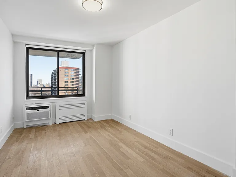 788 Columbus Ave #14C — Photo 7