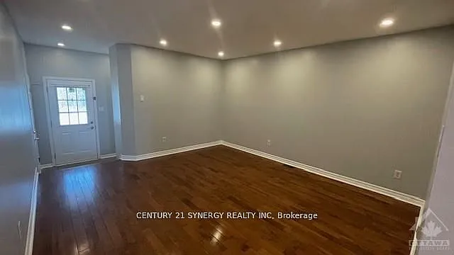 Building Photo - 13 Barnstone Dr