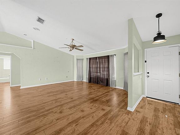 5th image of 589 RIDGECREST DRIVE