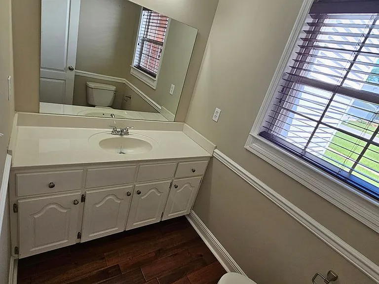 2103 Coral Dr — Photo 35
