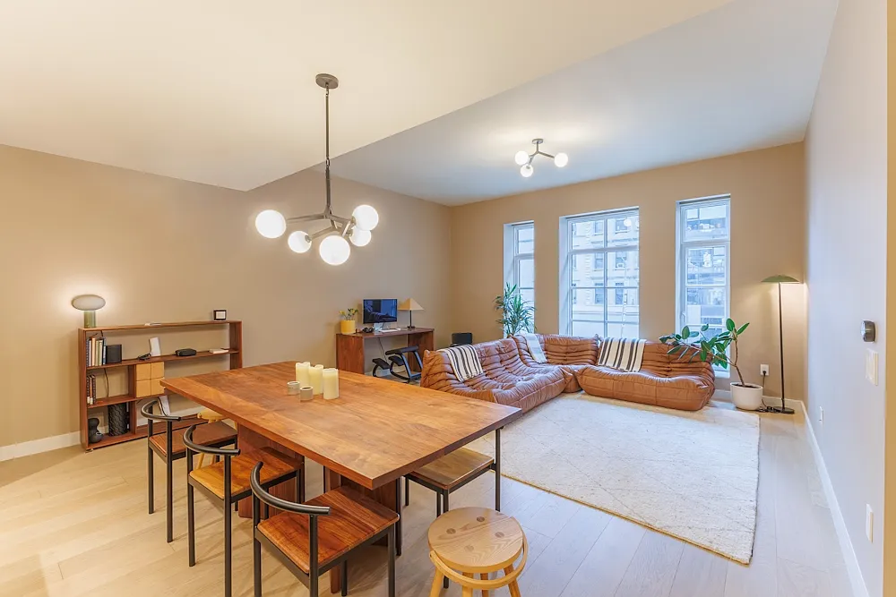 555 West 22nd Street — Photo 2