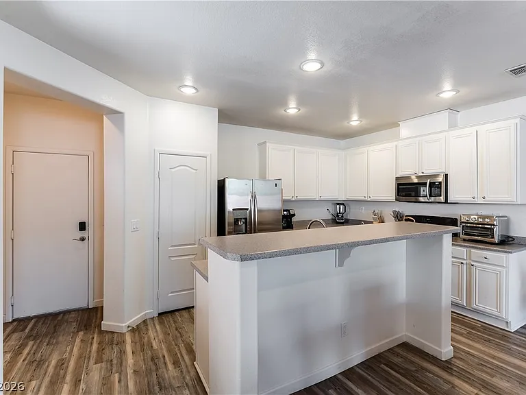1362 Grass Creek Ave #2 — Photo 1