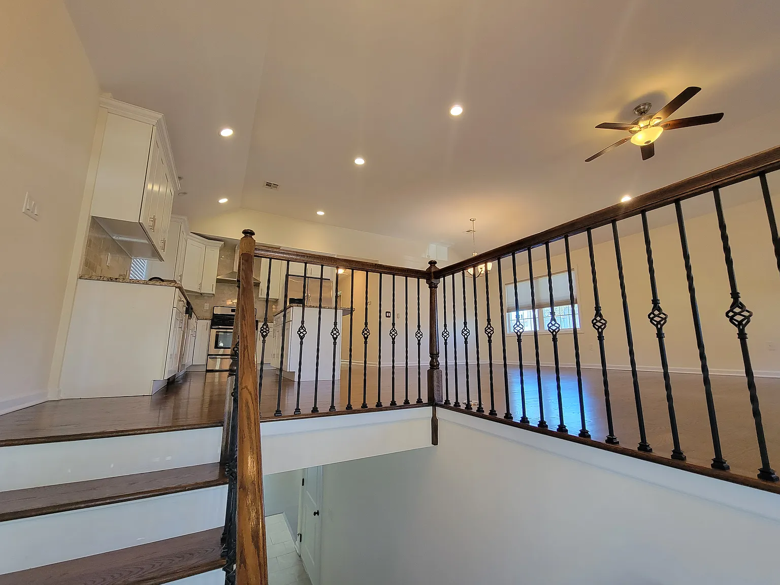 3 bed, $4,000 — Photo 4