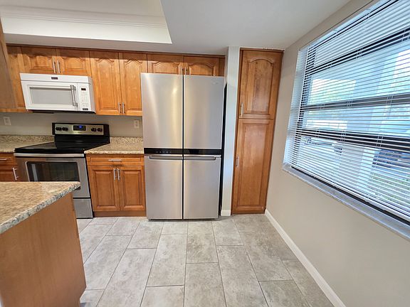 5th image of 2275 62nd Ave N Unit 5103