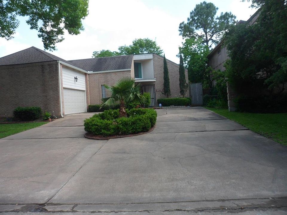 1st image of 11747 Riverview Dr