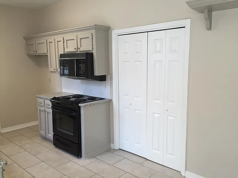 3509 Stowers Dr — Photo 4