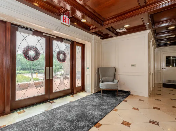 3175 Tremont Rd Unit 511, Columbus, OH 43221