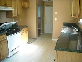 2nd image of 308 Wolf Creek Pl