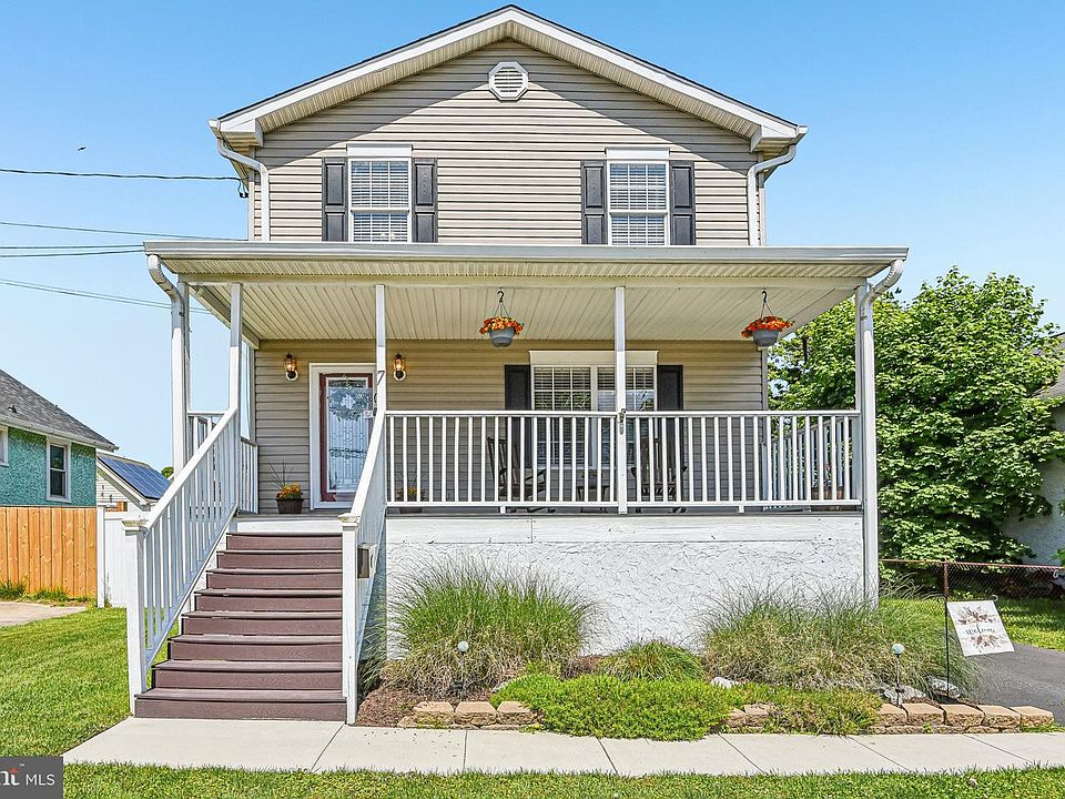 1st image of 7 Goeller Ave
