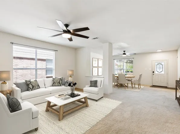 8621 Shallow Creek Dr, Fort Worth, TX 76179