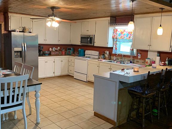 5th image of 160 Ouachita Ave #476