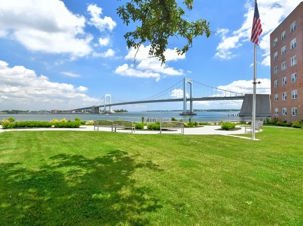 162-41 Powells Cove Boulevard image 34 of 35