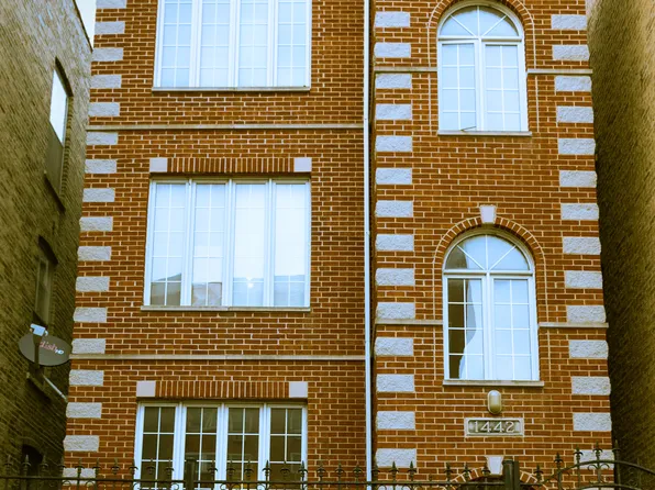 1442 W Chestnut St APT 1, Chicago, IL 60642