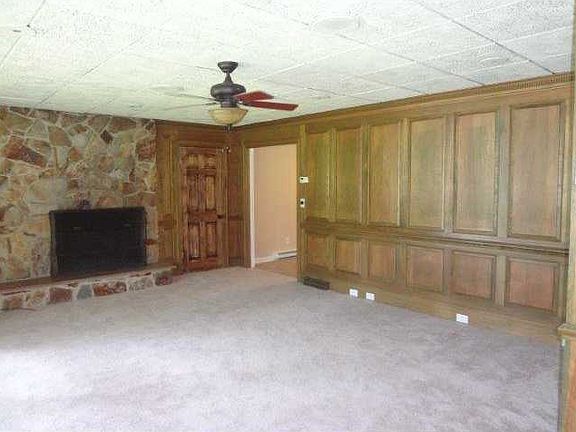 3rd image of 4537 Gleneagle Dr