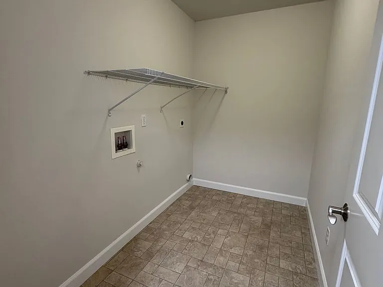 3155 Walker Rd — Photo 5
