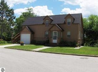 201 W Dwight St, Oscoda, MI