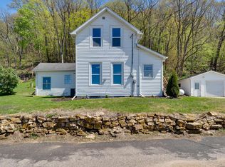 307 Upper Walnut St, Genoa, WI 54632