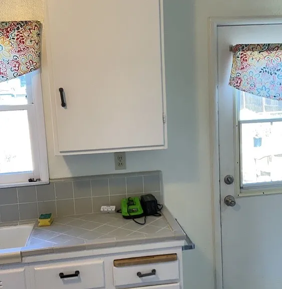 290 Santa Lucia Dr — Photo 17