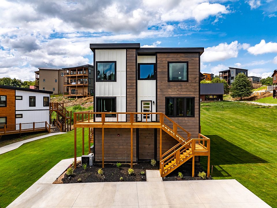 1st image of 721 Bullwinkle Way