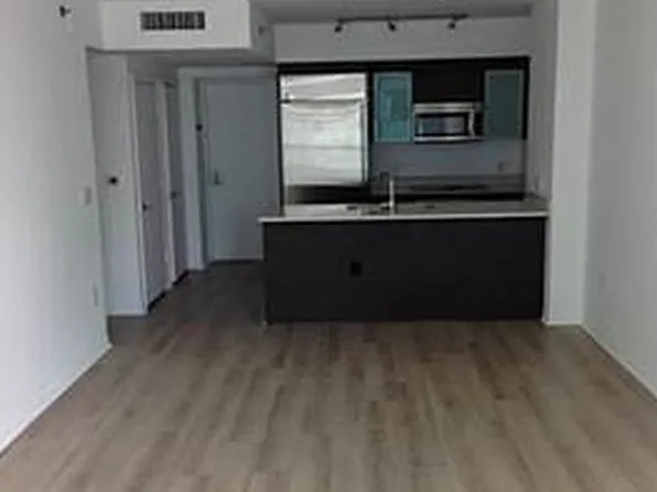500 Brickell Ave APT 3704, Miami, FL 33131
