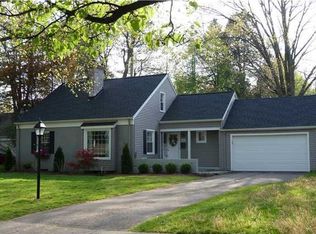 175 Alpine Dr, Rochester, NY 14618