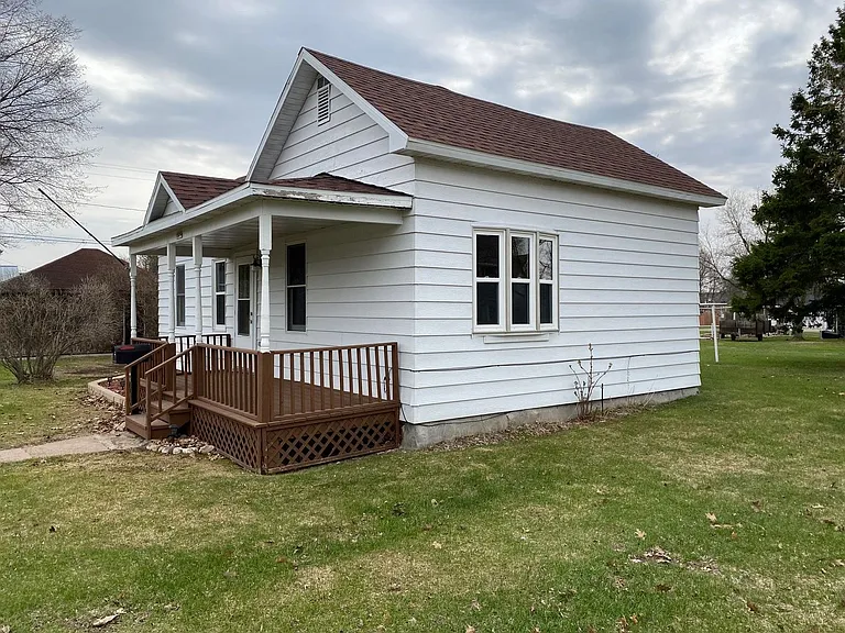 1509 Division St — Photo 21