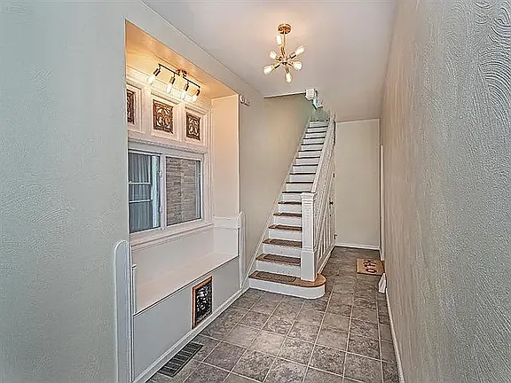 1118 N Saint Clair St #2 — Photo 10