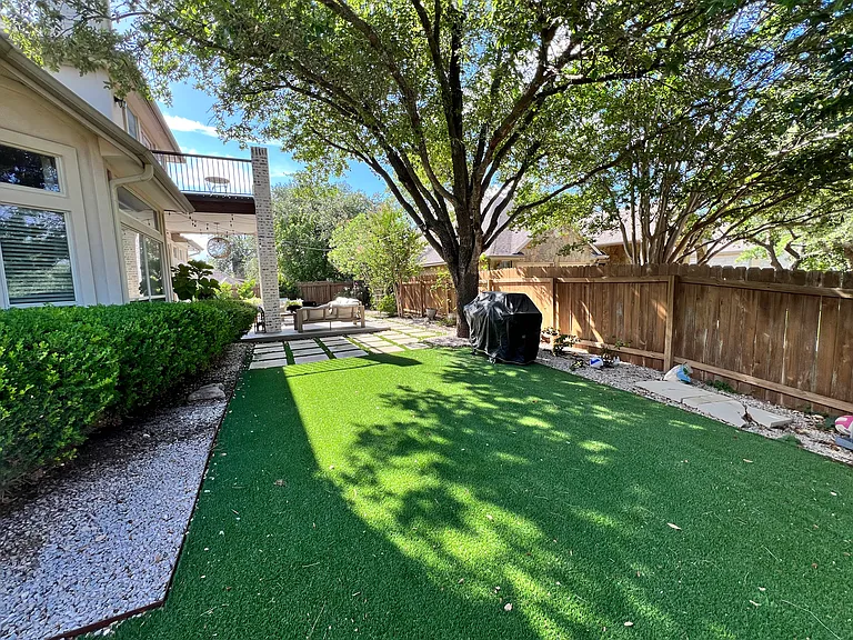 10832 Pointe View Dr — Photo 3