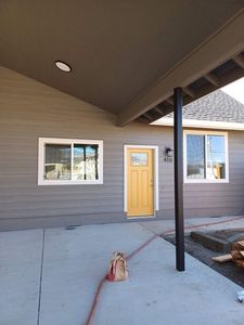 410 Azalea Ct, Talent, OR, 97540