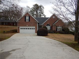 972 Bob Hannah Cir, Lawrenceville, GA 30044