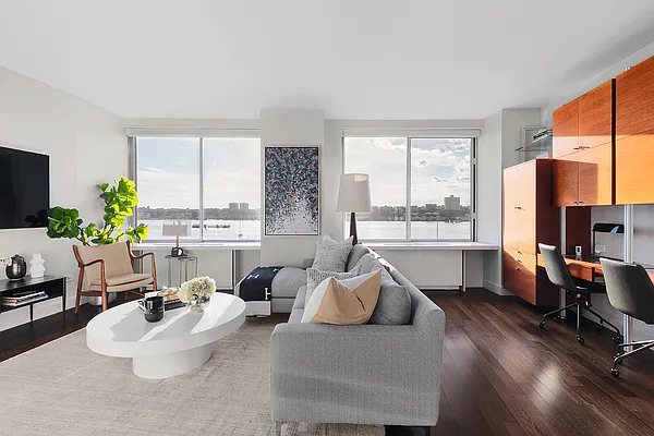 Sold by Compass | media 2