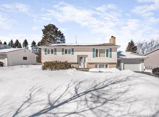 44 Glendalea Cres, Moncton, NB E1G1J4