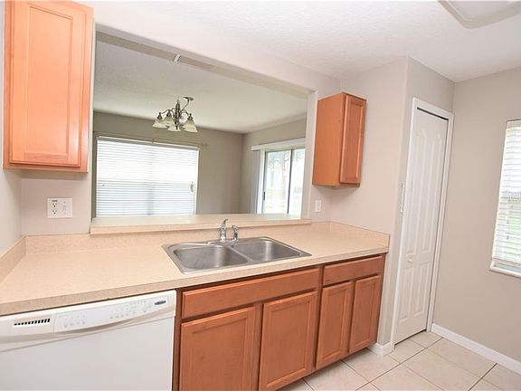 4th image of 5404 Fieldstone Dr