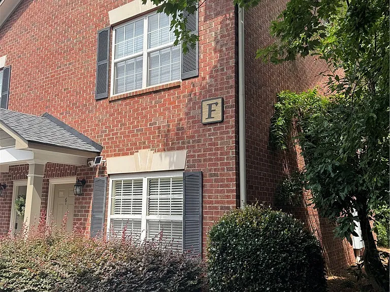 460 Barnett Shoals Rd #F6 — Photo 2