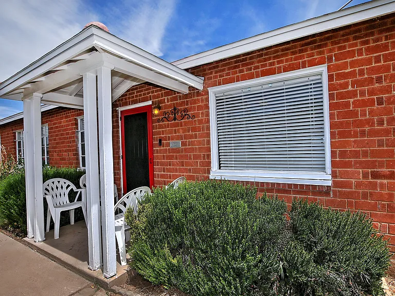 1919 W Earll Dr #2 — Photo 4