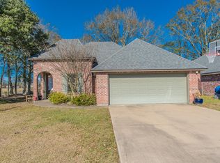 342 Saint Matthias Dr, Carencro, LA 70520