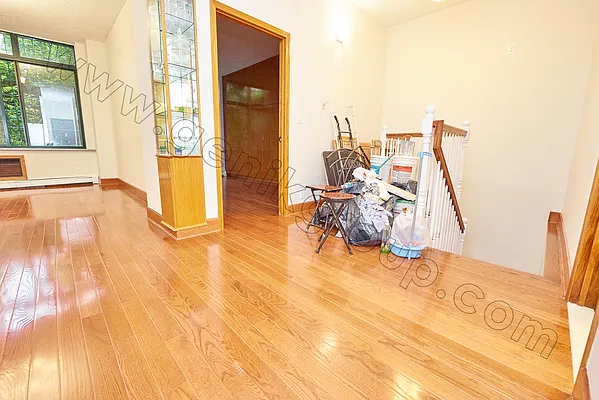 Rented by Genik Group Corp | media 42