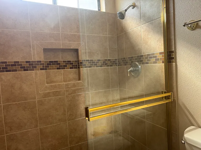 201 Riverfront Dr #4 — Photo 39