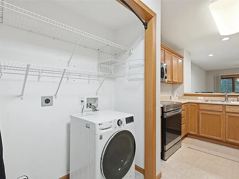 660 Magnolia Ln #2 — Photo 17