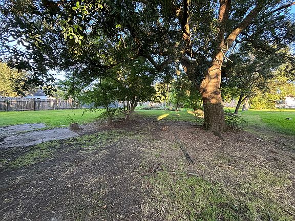 5th image of 2400 19th St