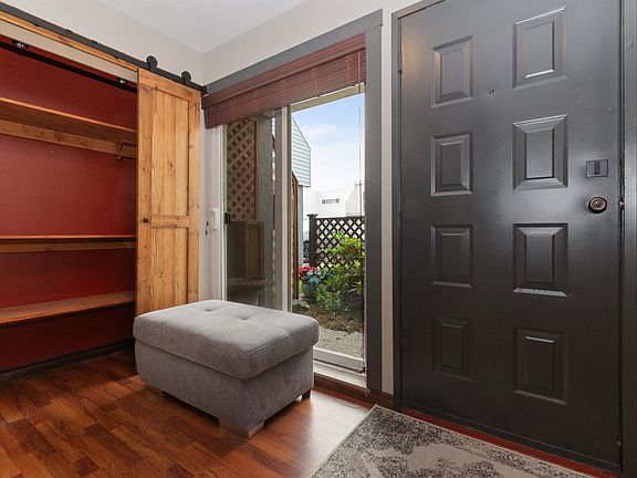 4th image of 1829 Heath Rd #9